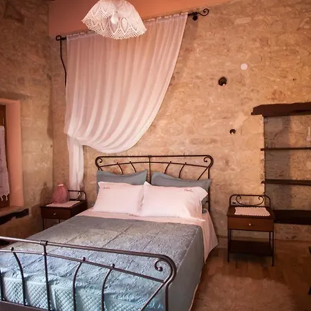 Ariadne Traditional Villa